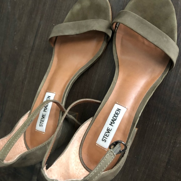 Steve Madden Heels - Picture 2 of 3
